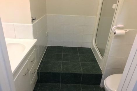 Photo of property in 4 Freshney Place, Hillpark, Auckland, 2102