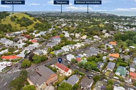 Photo of property in 2/2a Domain Street, Devonport, Auckland, 0624