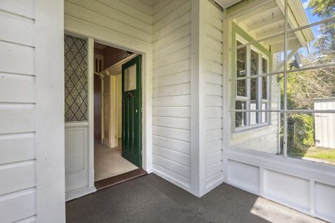 Photo of property in 16 Adderley Terrace, Ravensbourne, Dunedin, 9022