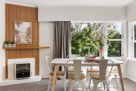 Photo of property in 30 Bassett Road, Johnsonville, Wellington, 6037