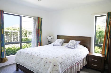 Photo of property in 21 Nielsen Gardens, Rototuna, Hamilton, 3210