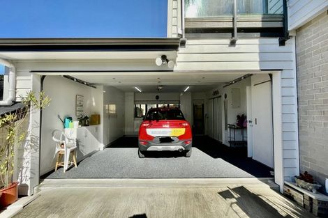 Photo of property in 19 Mason Street, New Lynn, Auckland, 0600