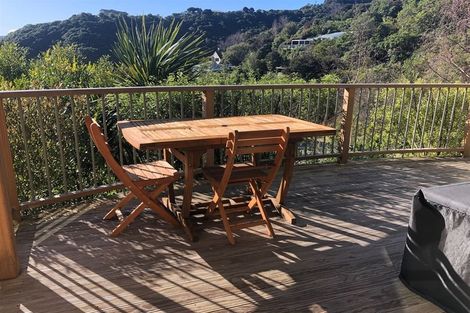 Photo of property in 21 Amelia Crescent, Waikawa, Picton, 7220