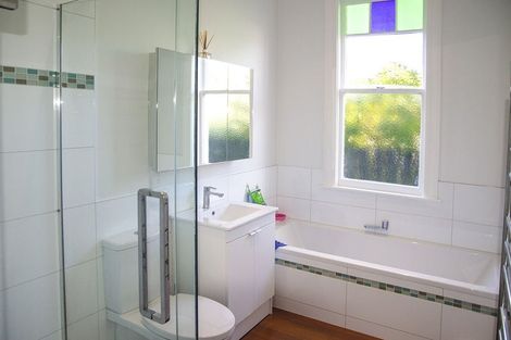 Photo of property in 17 Nikau Grove, Woburn, Lower Hutt, 5010