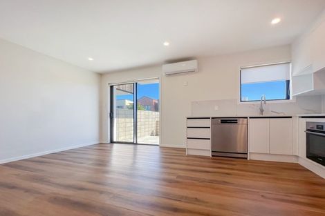 Photo of property in 21 Tahingamanu Road, Hobsonville, Auckland, 0616