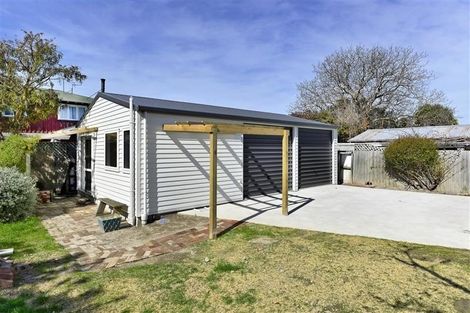 Photo of property in 62 Stapletons Road, Richmond, Christchurch, 8013