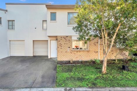 Photo of property in 10 Gina Avenue, Ranui, Auckland, 0612