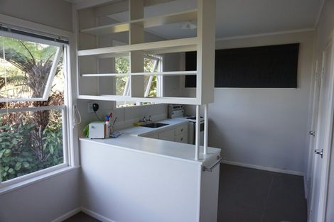 Photo of property in 10 Viking Avenue, Hillsborough, Auckland, 1042