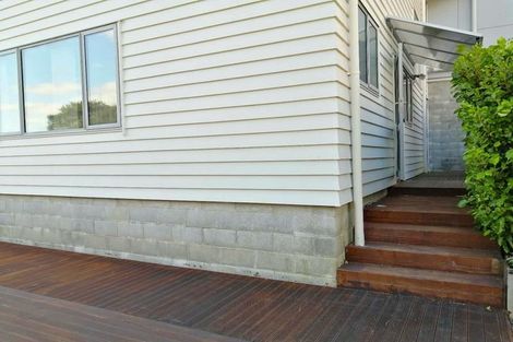 Photo of property in 70 Laurel Oak Drive, Schnapper Rock, Auckland, 0632