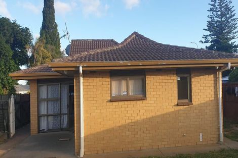 Photo of property in 2/134a Kolmar Road, Papatoetoe, Auckland, 2025