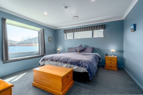 Photo of property in 2 Mullion Lane, Burwood, Christchurch, 8083