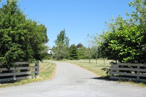 Photo of property in 521 Avonhead Road, Avonhead, Christchurch, 8042