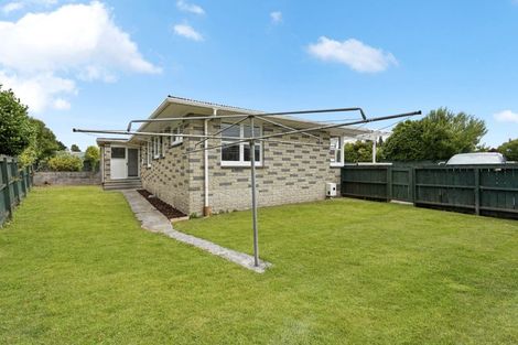 Photo of property in 19 Kensington Place, Fairfield, Hamilton, 3214