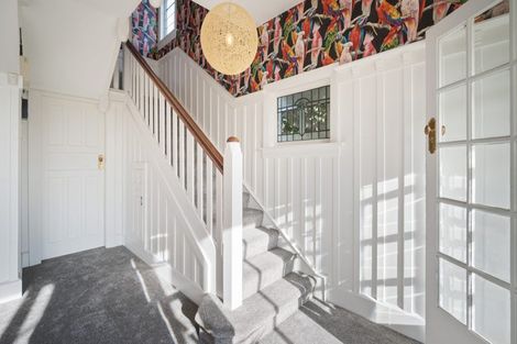 Photo of property in 83 Hackthorne Road, Cashmere, Christchurch, 8022