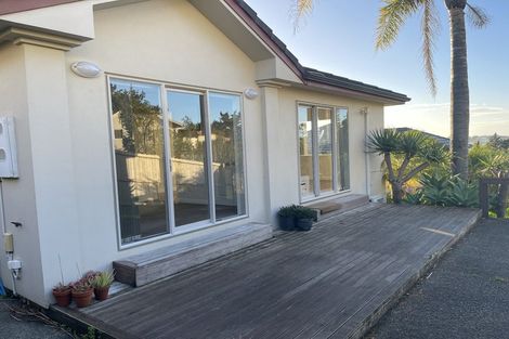 Photo of property in 5 Houhere Close, Albany, Auckland, 0632