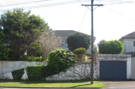 Photo of property in 14 Bulteel Street, New Plymouth, 4310