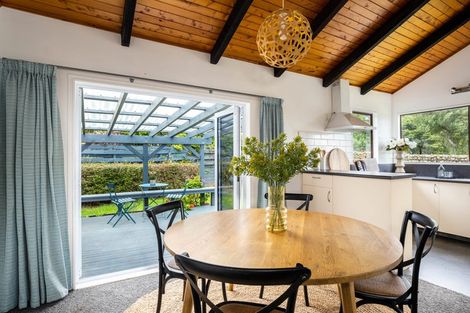 Photo of property in 121 Poplar Grove, Whalers Gate, New Plymouth, 4310