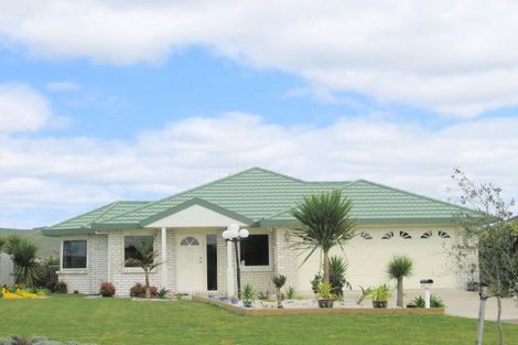 Photo of property in 71 Corinth Grove, Papamoa Beach, Papamoa, 3118