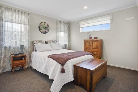 Photo of property in 10 Long Acre Close, Katikati, 3129