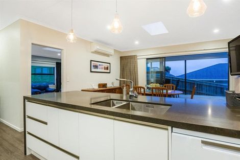 Photo of property in 12 Canary Way, Whitby, Porirua, 5024