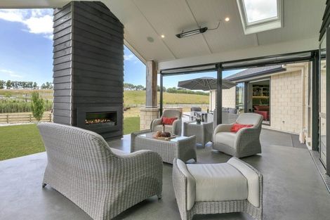 Photo of property in 13 Oak Valley Road, Dairy Flat, Albany, 0792