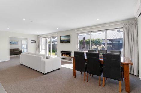 Photo of property in 93 Georgina Street, Marshland, Christchurch, 8083