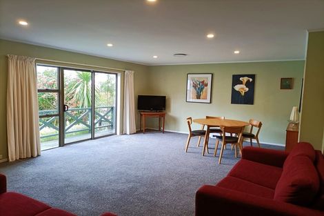 Photo of property in 4 Makatote Grove, Churton Park, Wellington, 6037