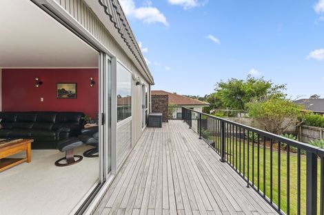Photo of property in 5 Stapleford Crescent, Browns Bay, Auckland, 0630