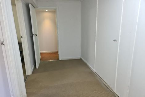 Photo of property in 11 William Souter Street, Forrest Hill, Auckland, 0620