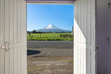 Photo of property in 1779 Eltham Road, Riverlea, Hawera, 4679