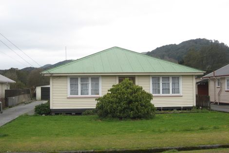 Photo of property in 46 Inverness Street, Dunollie, Runanga, 7803