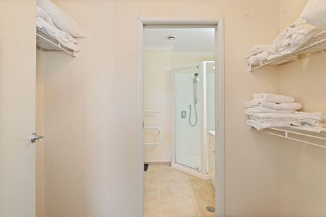 Photo of property in Salisbury Crown, 9/7 Salisbury Avenue, Mount Maunganui, 3116