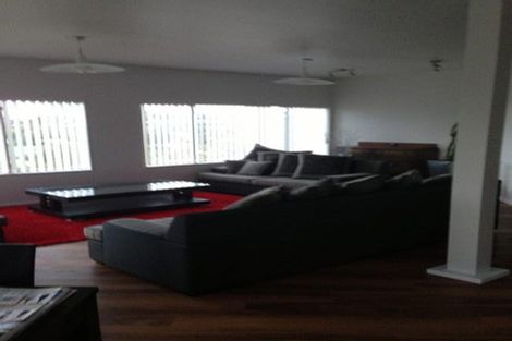 Photo of property in 2 Arran Road, Browns Bay, Auckland, 0630