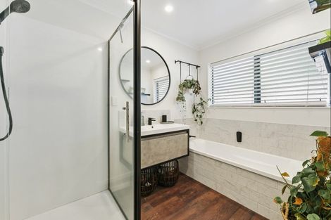 Photo of property in 4c Allison Avenue, Mount Maunganui, 3116