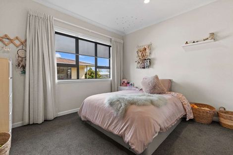 Photo of property in 10 Coronation Avenue, Pukekohe, 2120