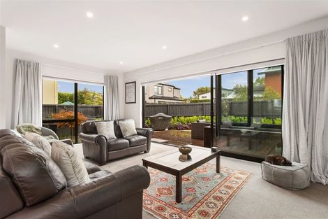 Photo of property in 5a Taylors Avenue, Bryndwr, Christchurch, 8052