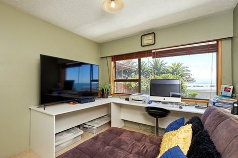 Photo of property in 72 Churchill Street, Kaikoura, 7300