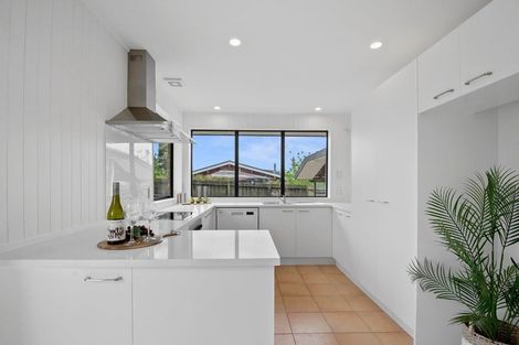 Photo of property in 5 Merlot Heights, Huapai, Kumeu, 0810