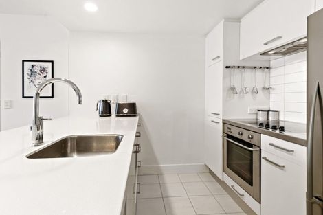 Photo of property in The Capital, 18/370 Oriental Parade, Oriental Bay, Wellington, 6011