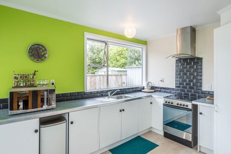 Photo of property in 2/147 Stokes Valley, Stokes Valley, Lower Hutt, 5019