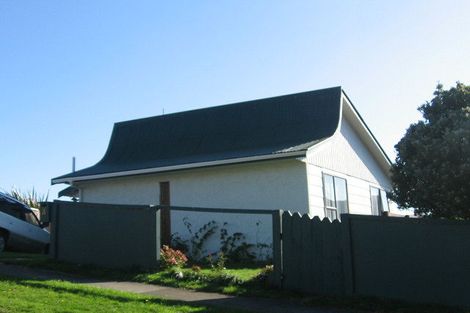 Photo of property in 3 Clapham Grove, Stokes Valley, Lower Hutt, 5019