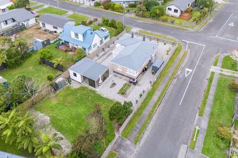 Photo of property in 20 Cook Street, Carters Beach, Westport, 7825
