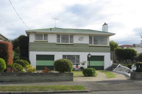Photo of property in 21 Oxford Street, Holmes Hill, Oamaru, 9401