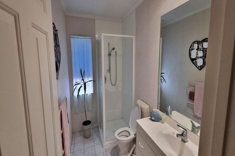 Photo of property in 192a Botany Road, Botany Downs, Auckland, 2010