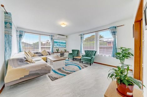 Photo of property in 30 Sunnypark Avenue, Rosehill, Papakura, 2113