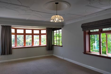 Photo of property in 142 Russell Terrace, Berhampore, Wellington, 6023