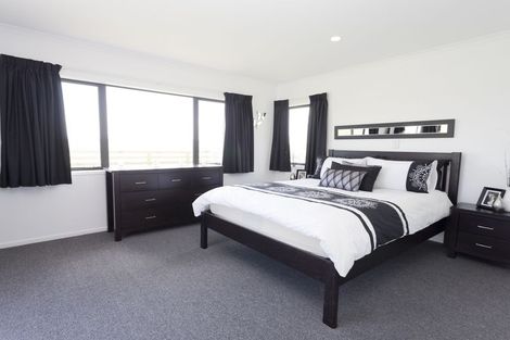 Photo of property in 1 Frood Street, Bulls, 4818