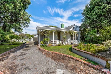 Photo of property in 36 Riddlers Crescent, Petone, Lower Hutt, 5012