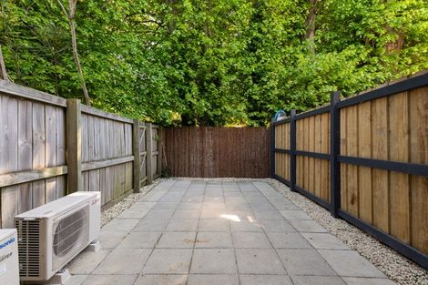 Photo of property in 2/140 Waimairi Road, Ilam, Christchurch, 8041