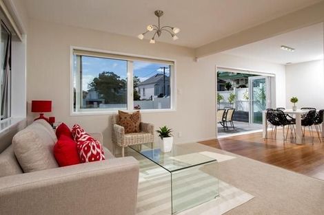 Photo of property in 1/44 Richmond Avenue, Northcote Point, Auckland, 0627